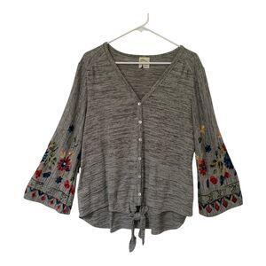 Fig and Flower Embroidered Blouse M-LG Gray Bell Sleeves Boho Front Tie Shirt